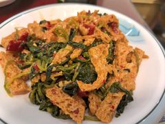 菠菜面筋-新疆伊宁远征餐厅