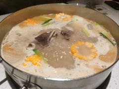 -肥仔文澳门猪骨煲(南京西路店)