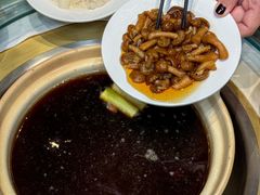 -天宜隆蘑菇宴火锅(石景山旗舰店)
