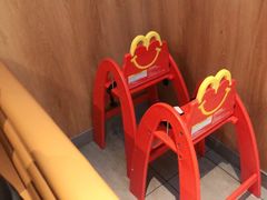 -麦当劳(玉桥中路店)