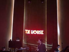 -TZ House音乐现场(来福士中心店)