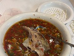 菜都特别好吃，环境也不错，朝鲜服务圆服务也好。-红色盛宴酒楼(科丰桥店)