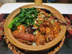 香菇滑鸡煲仔饭-万煲旺·香港老传承煲仔饭·猪杂汤(客村店)