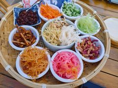 -包整·丝娃娃(甲秀楼景观店)