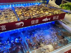 -四囍码头海鲜烧烤自助火锅(外滩南京东路悦荟广场店)