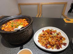 -万重锦·人文川菜馆(骡马市店)