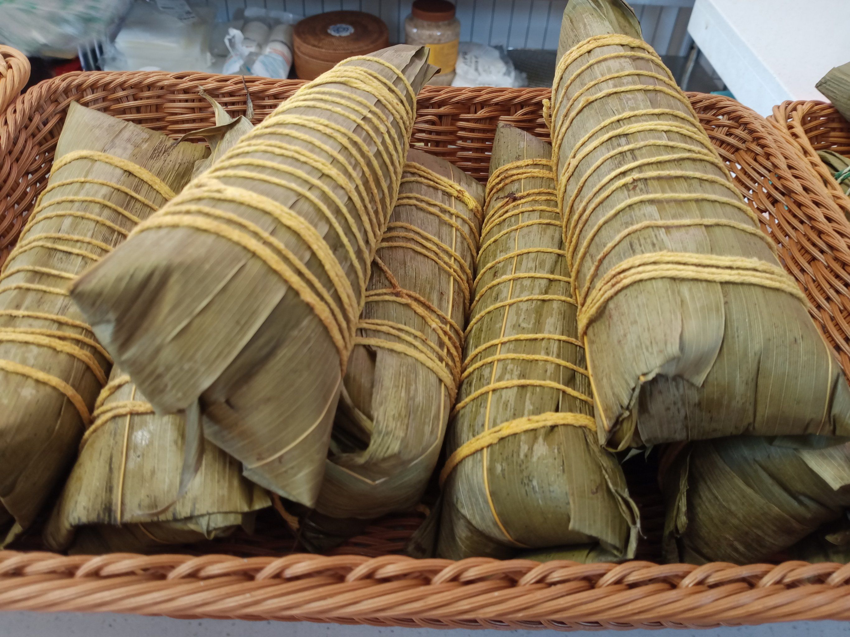 这大粽子满满的肉满满七个蛋黄