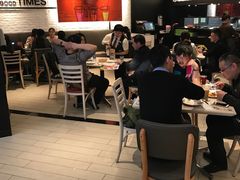 -王府井奥莱临潼小镇(临潼店)