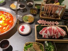 -湊湊火锅·茶憩(杭州湖滨银泰in77店)