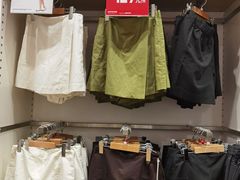 -优衣库(广州番禺万达广场店)