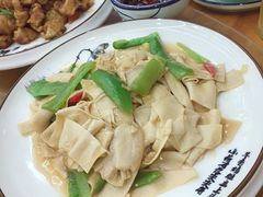 -圣夜东北菜烧烤·夜宵·小龙虾(胥江路店)