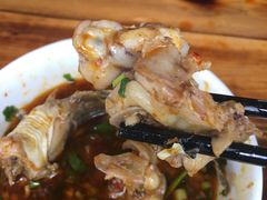 蛙蛙-金海椒罐罐鲢鱼(东方桂苑店)