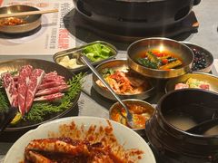 -草家酱蟹炭火烤肉店(珲春南路一店)
