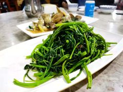 -四川小胡子海鲜(丁村万人海鲜广场店)