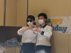 -海底捞火锅(新松江路生日主题店)