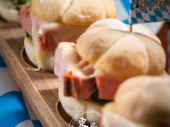 -Brotzeit博璨德国啤酒餐厅(亮马桥官舍店)