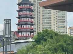 -绳金塔