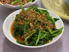 剁椒藤菜-洪霞餐馆