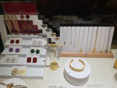 -LADY FAFA(巨鹿路陕西南路路口店)