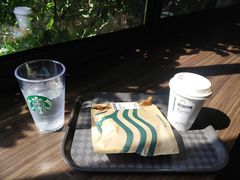 -星巴克(张家港谷渎港店)