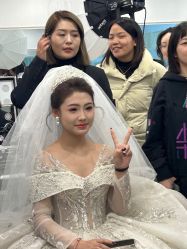 -小乐化妆美甲半永久培训学校