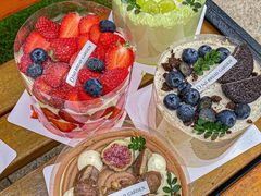 -顶东面包花园·生日蛋糕(世博店)