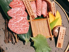 -山川小町·极番烧肉(新地假日广场店)
