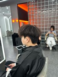 -艾美A·M Hair Salon