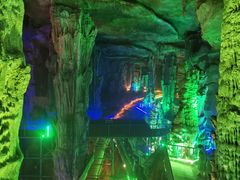 -泰安地下龙宫景区