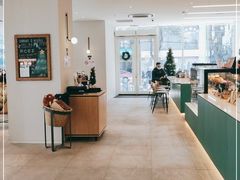 -星巴克臻选(上海淮海百盛购物中心店)