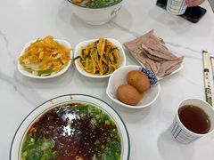 兰州纯汤牛肉面-穆芳阁兰州纯汤牛肉面(西安总店)