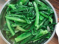 炒油麦菜-满記土窑烧鷄波浪山莊