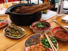-两角签串串香十一年老字号(机场路店)