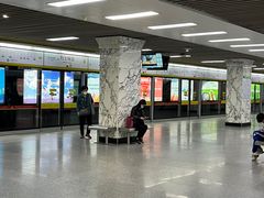 -烈士陵园(地铁站)