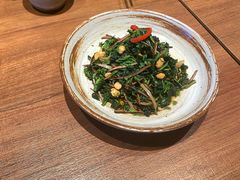 青年拌菜-青年公社烤鸭(宝杨宝龙广场店)