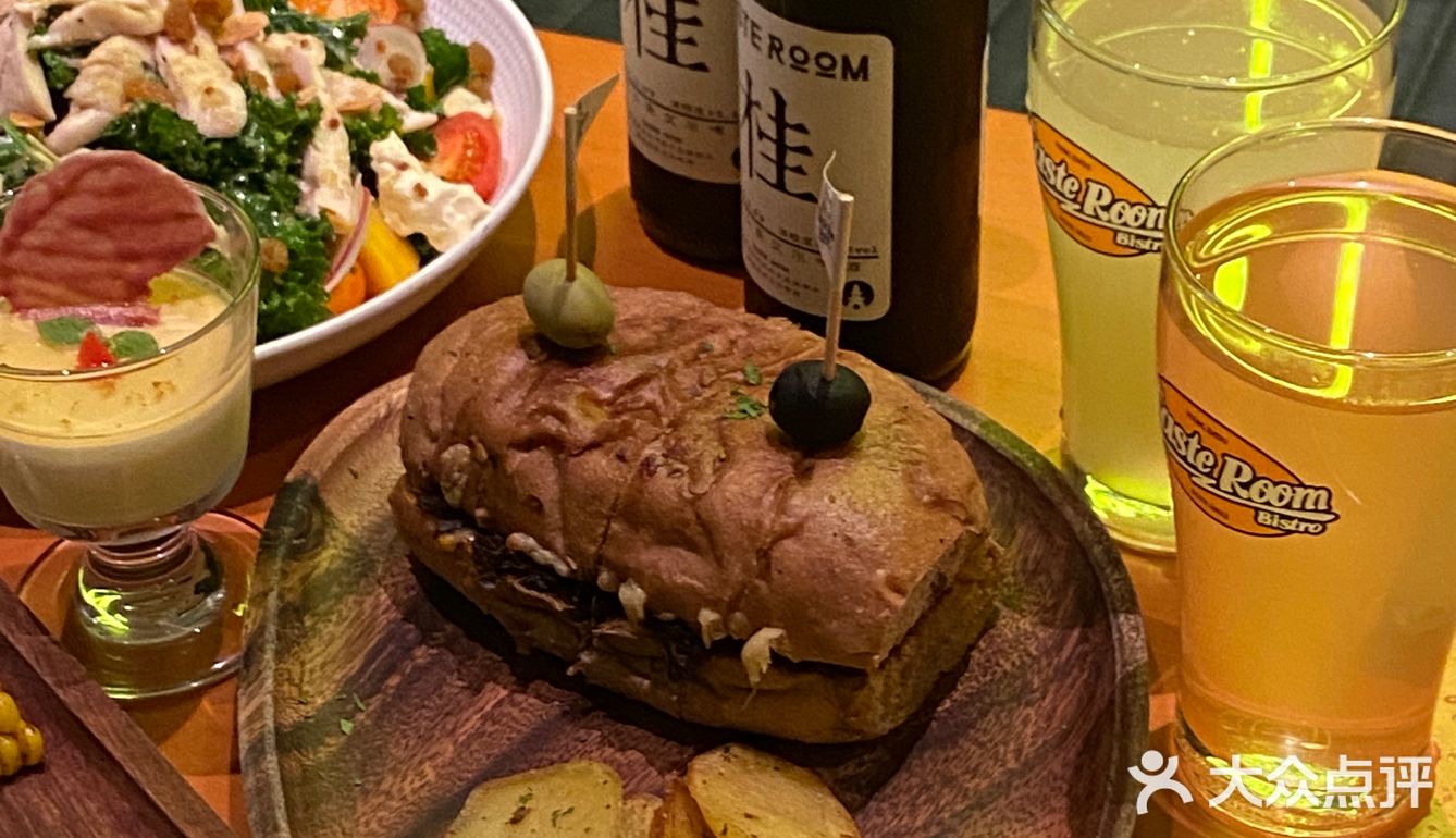 臭豆腐烩饭❓有被臭到❗❗❗但是真的值得一试，猎奇爱好者必冲