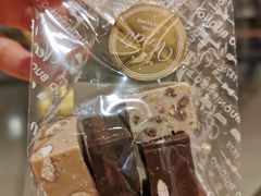 -VENCHI 闻绮(北京国贸商城店)