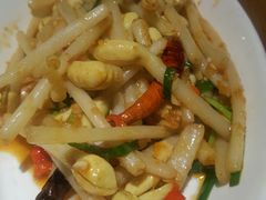 炒花生芽-太泰东南亚餐厅(万福广场店)