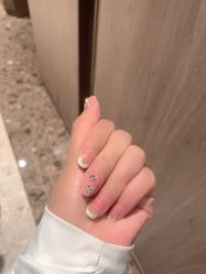 -By.2一站式美甲美睫