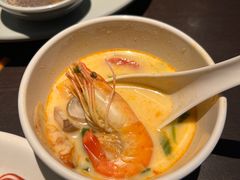 -大头虾越式风味餐厅(光明广场店)