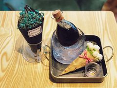 -ZING COFFEE 镜咖啡