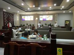 -鲁班小馆(政四街店)