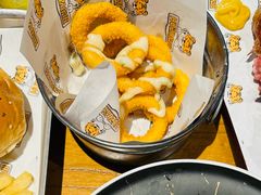 炸鸡肉洋葱圈-HUZI虎滋精酿餐吧(京西大悦城店)