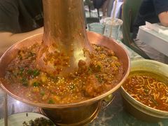 土司铜锅油焖鸡-浩海火烧云傣家菜(京广店)
