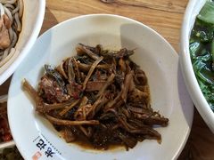 酸辣竹笋丝码-湘人龙记老长沙米粉(华普国际大厦店)