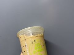 -星巴克(真如星光耀广场店)