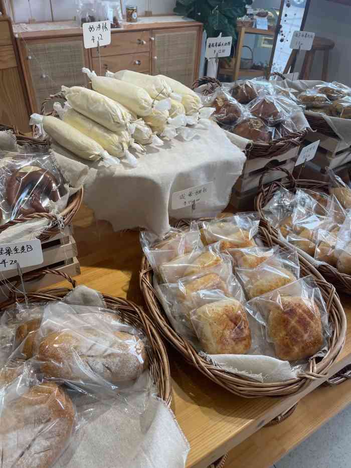 馥麦烘焙(丽城花园店)-"一家日照网红店,靠口碑火起来了,甜品90.