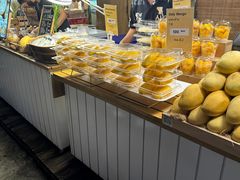 -席娜卡琳火车铁道夜市