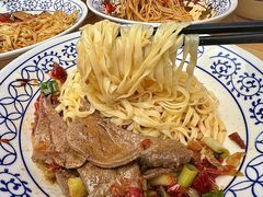 -李与白包子铺(桐梓林店)