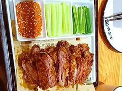 老北京烧羊肉-壹零捌道·北京烤鸭(车公庄店)